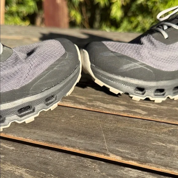 LIKE NEW! On Women’s Cloudtec Waterproof Running Shoes - Picture 3 of 7